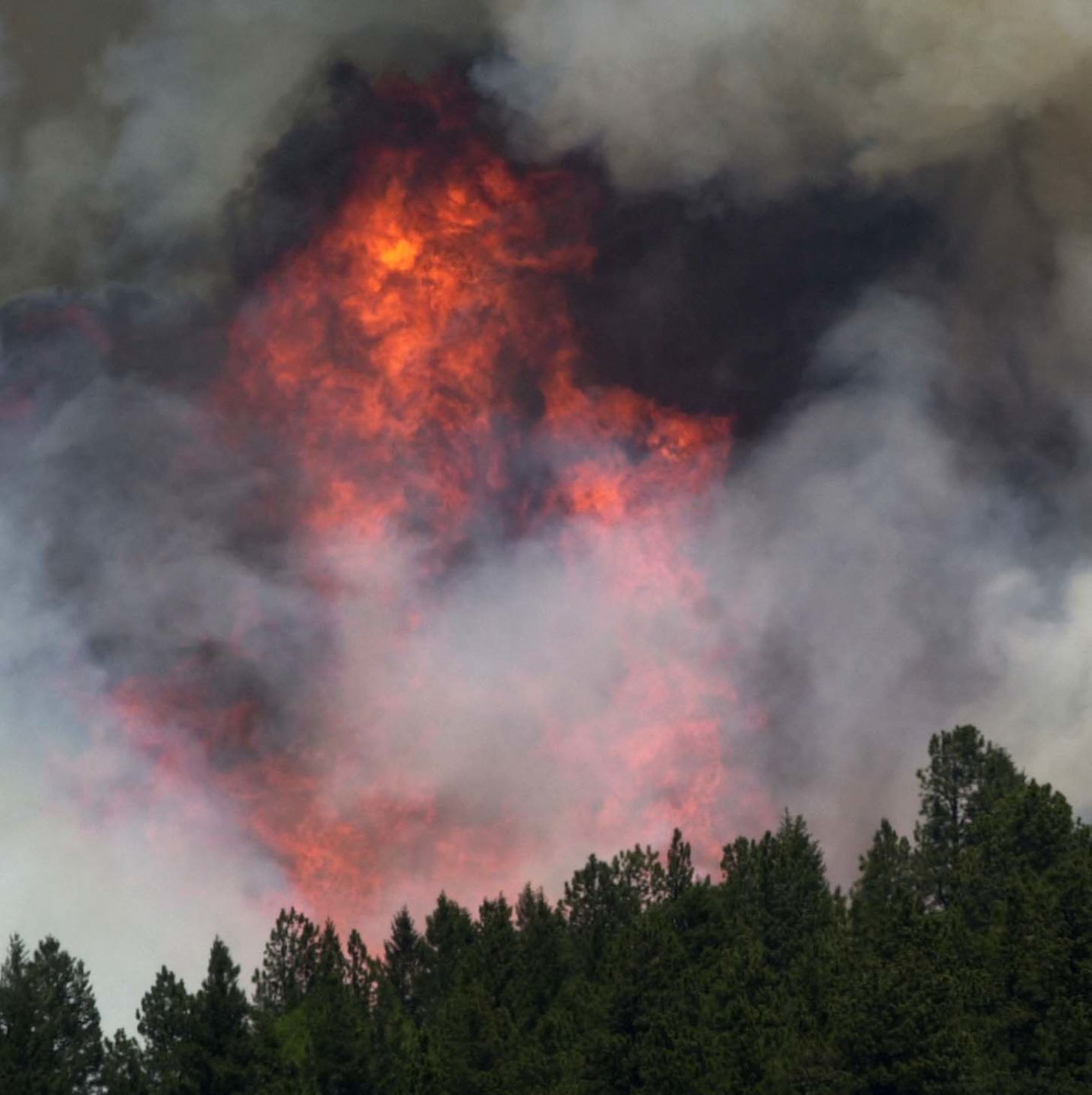 06_18_02 M Fire 71.jpg